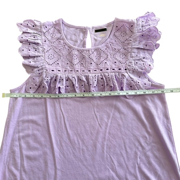 NEW LILLY PULITZER Bev Top  in Purple Iris Sleeveless Eyelet Detail Size Medium - Picture 8 of 9